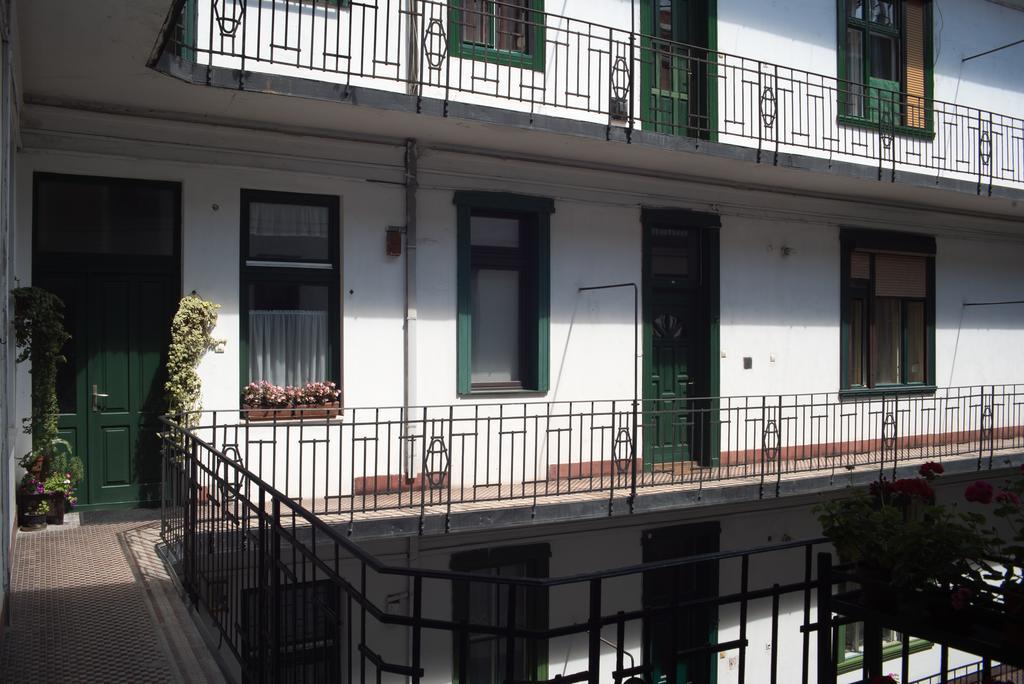 Friendly Home In The Center Budapest Exterior photo
